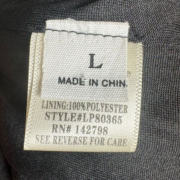 Blush Boutique long sleeve open back geometric print romper size large - Picture 8 of 9